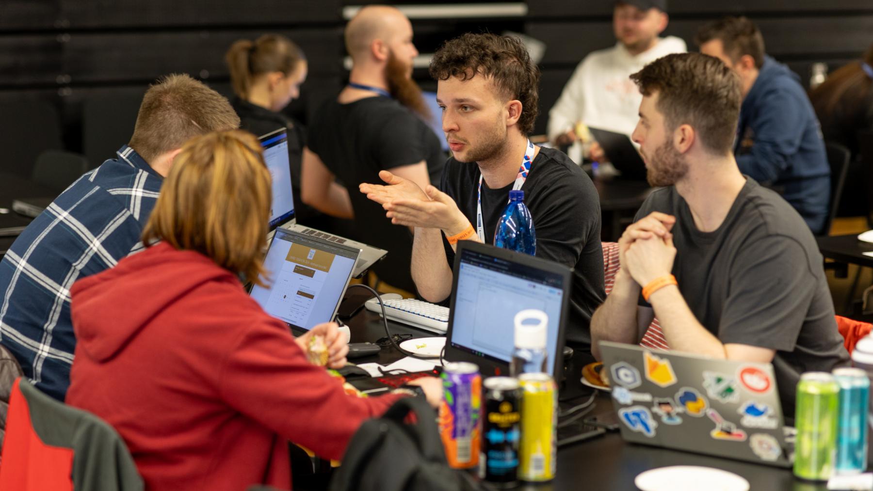 Mladí řeší problémy regionu. Nápady z Liberec Ideathon jdou do realizace   